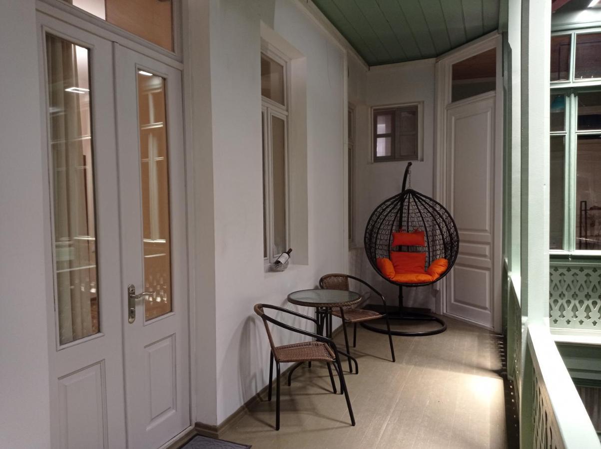 La Maison #7 Tbilisi Buitenkant foto