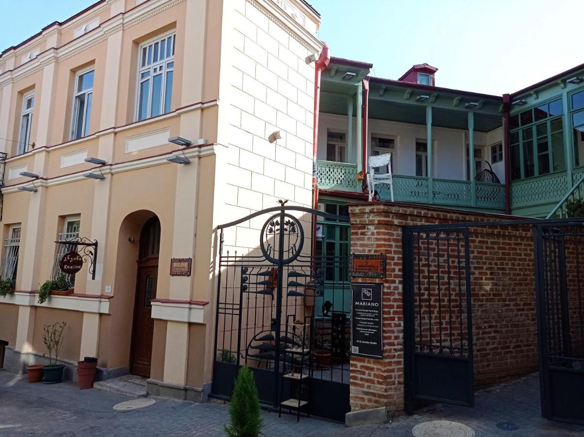 La Maison #7 Tbilisi Buitenkant foto